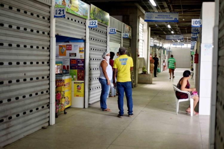 Todos os boxes devem disponibilizar álcool 70% para uso dos trabalhadores e clientes | Foto: Jefferson Peixoto | Secom - Foto: Jefferson Peixoto | Secom Todos os boxes devem disponibilizar álcool 70% para uso dos trabalhadores e clientes | Foto: Jefferson Peixoto | Secom - Foto: Jefferson Peixoto | Secom