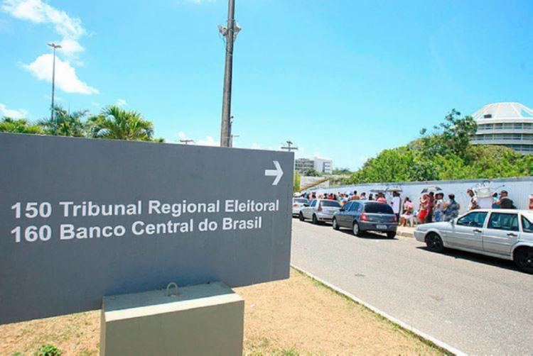SINDJUFE-BA já comunicou o TRE-BA da decisão tomada pelos trabalhadores | Foto: Mila Cordeiro | Ag. A TARDE - Foto: Mila Cordeiro | Ag. A TARDE SINDJUFE-BA já comunicou o TRE-BA da decisão tomada pelos trabalhadores | Foto: Mila Cordeiro | Ag. A TARDE - Foto: Mila Cordeiro | Ag. A TARDE