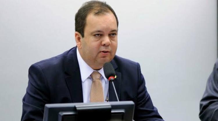 O deputado baiano Elmar Nascimento disputa presidência da Comissão de Orçamento - Foto: Divulgação O deputado baiano Elmar Nascimento disputa presidência da Comissão de Orçamento - Foto: Divulgação