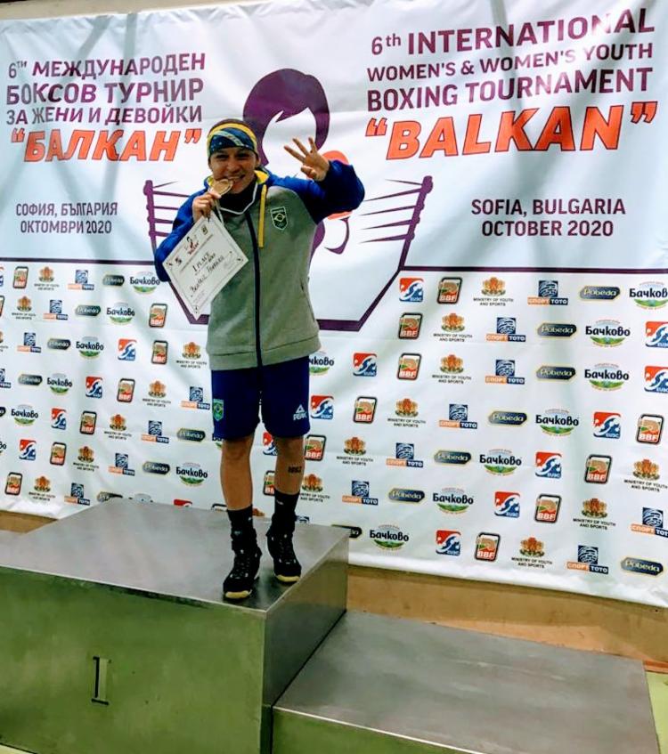 Boxeadora baiana Beatriz Ferreira se consagra tricampeã em torneio internacional