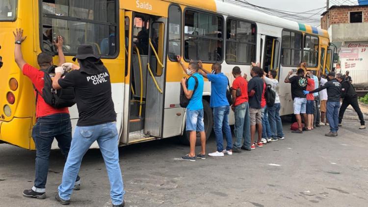 Como principal resultado das ações, está à redução de 20% nos roubos a ônibus coletivos | Foto: Divulgação | Polícia Civil - Foto: Foto: Divulgação | Polícia Civil Como principal resultado das ações, está à redução de 20% nos roubos a ônibus coletivos | Foto: Divulgação | Polícia Civil - Foto: Foto: Divulgação | Polícia Civil