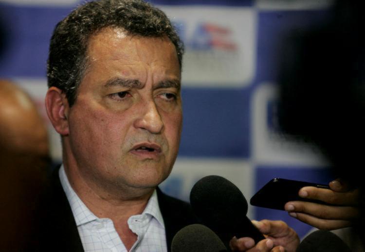 Governador lamentou o cancelamento da maior parte dos debates no que definiu como Governador lamentou o cancelamento da maior parte dos debates no que definiu como