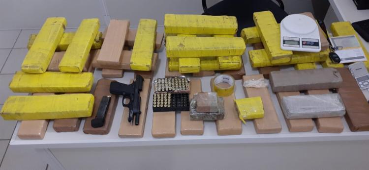 Material foi encontrado dentro de uma casa em Vitória da Conquista | Foto: Divulgação | SSP - Foto: Divulgação | SSP Material foi encontrado dentro de uma casa em Vitória da Conquista | Foto: Divulgação | SSP - Foto: Divulgação | SSP