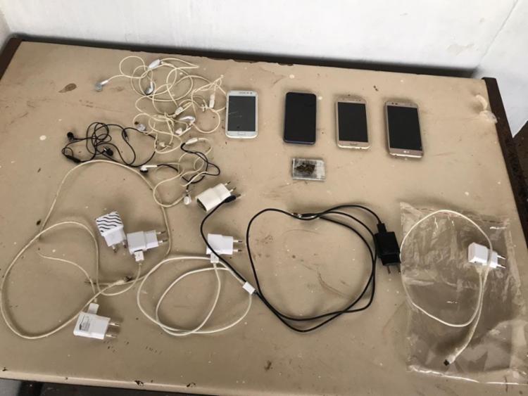 Celulares foram localizados com alvos da operação | Foto: Divulgação | SSP