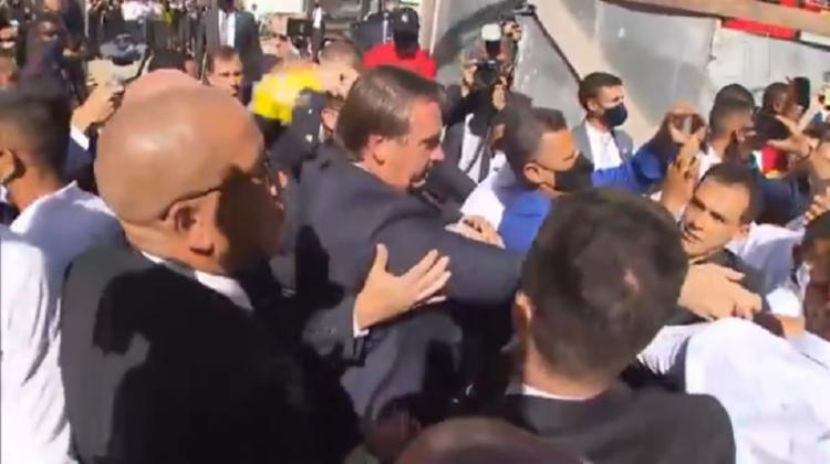 Bolsonaro esteve numa igreja da Assembleia de Deus, em Salvador, nesta sexta - Foto: Reprodução Bolsonaro esteve numa igreja da Assembleia de Deus, em Salvador, nesta sexta - Foto: Reprodução