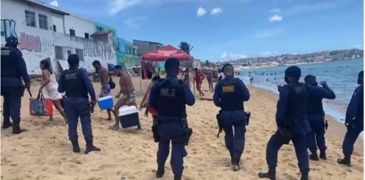 Agentes realizaram operação na praia, que possui uma das maiores incidência de casos | Foto: Divulgação | Guarda Municipal - Foto: Divulgação: Guarda Municipal Agentes realizaram operação na praia, que possui uma das maiores incidência de casos | Foto: Divulgação | Guarda Municipal - Foto: Divulgação: Guarda Municipal