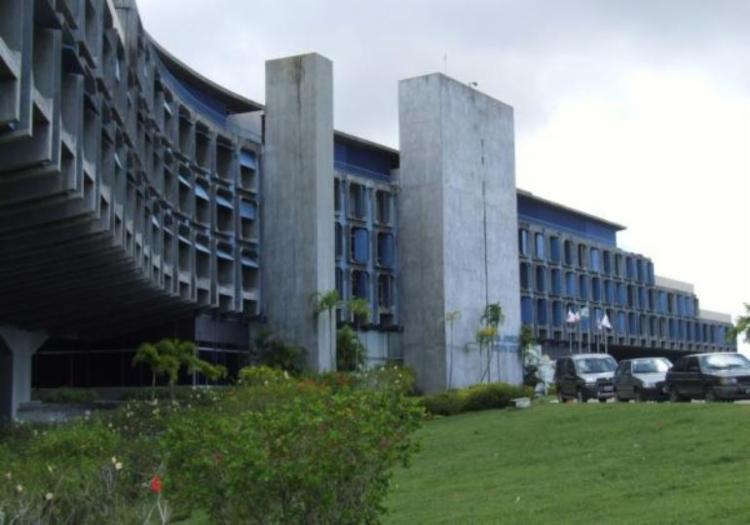 Conselheiros do TCM puniram o prefeito de Pedro Alexandre com multa no valor de R$54 mil I Foto: TCM-BA - Foto: TCM-BA Conselheiros do TCM puniram o prefeito de Pedro Alexandre com multa no valor de R$54 mil I Foto: TCM-BA - Foto: TCM-BA